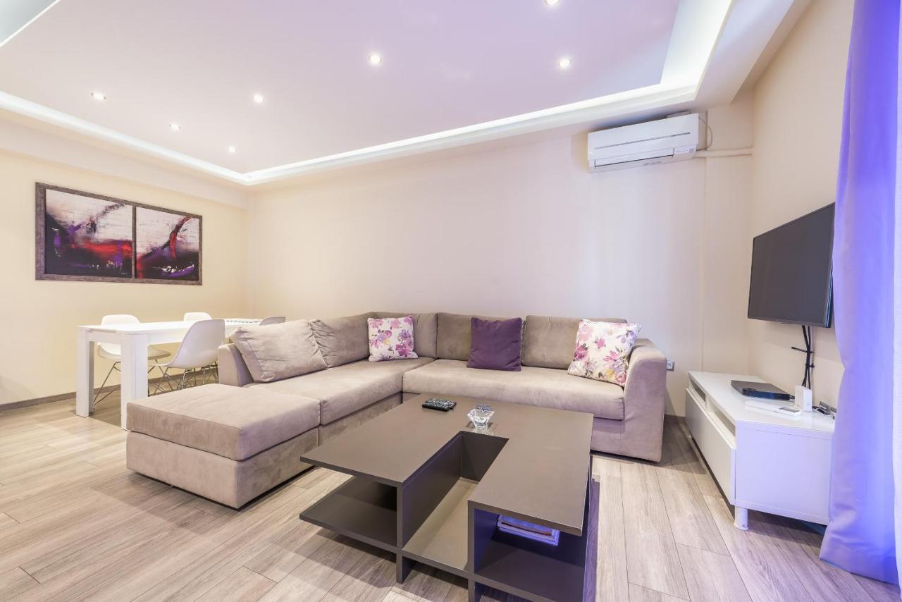 An Impressive 2 Bdr Apt In Glyfada Афины Экстерьер фото